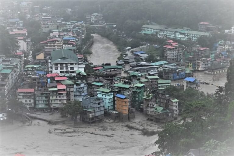 Sikkim Cloudburst Triggers Flash Floods 43, Including 20 Soldiers Missing 8