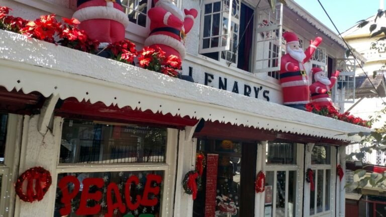 Glenary's Bakery & Restaurant in Darjeeling 14