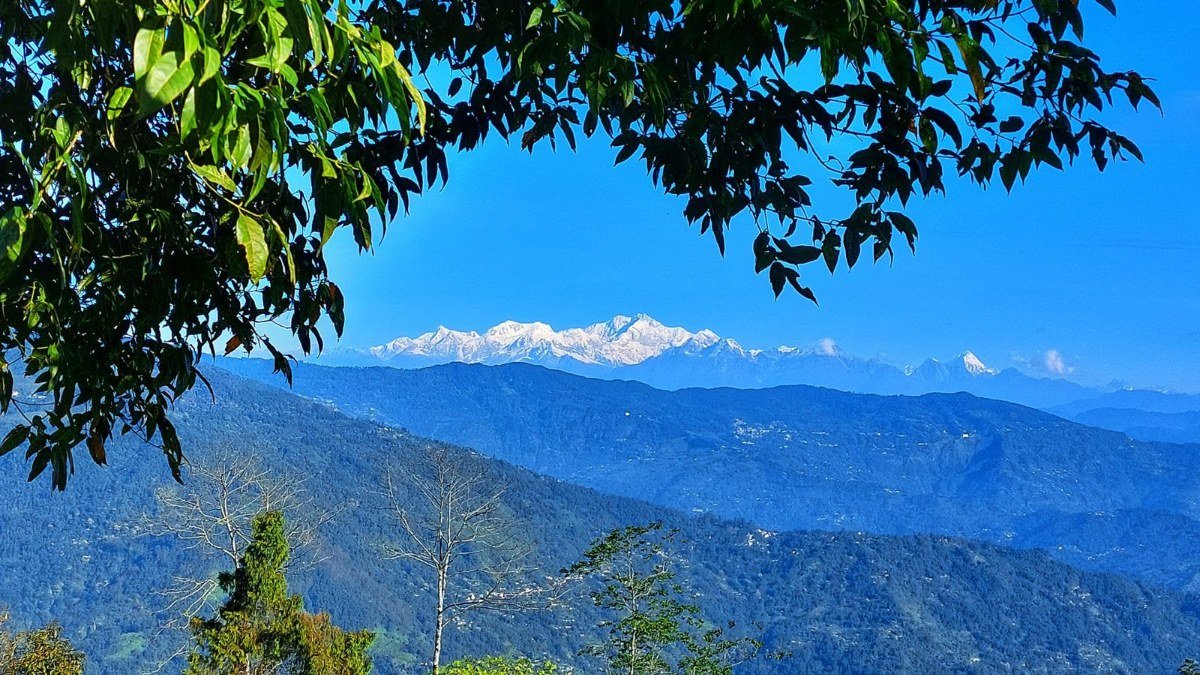 Best Places to Visit in Darjeeling - view 1 | SearchDarjeeling